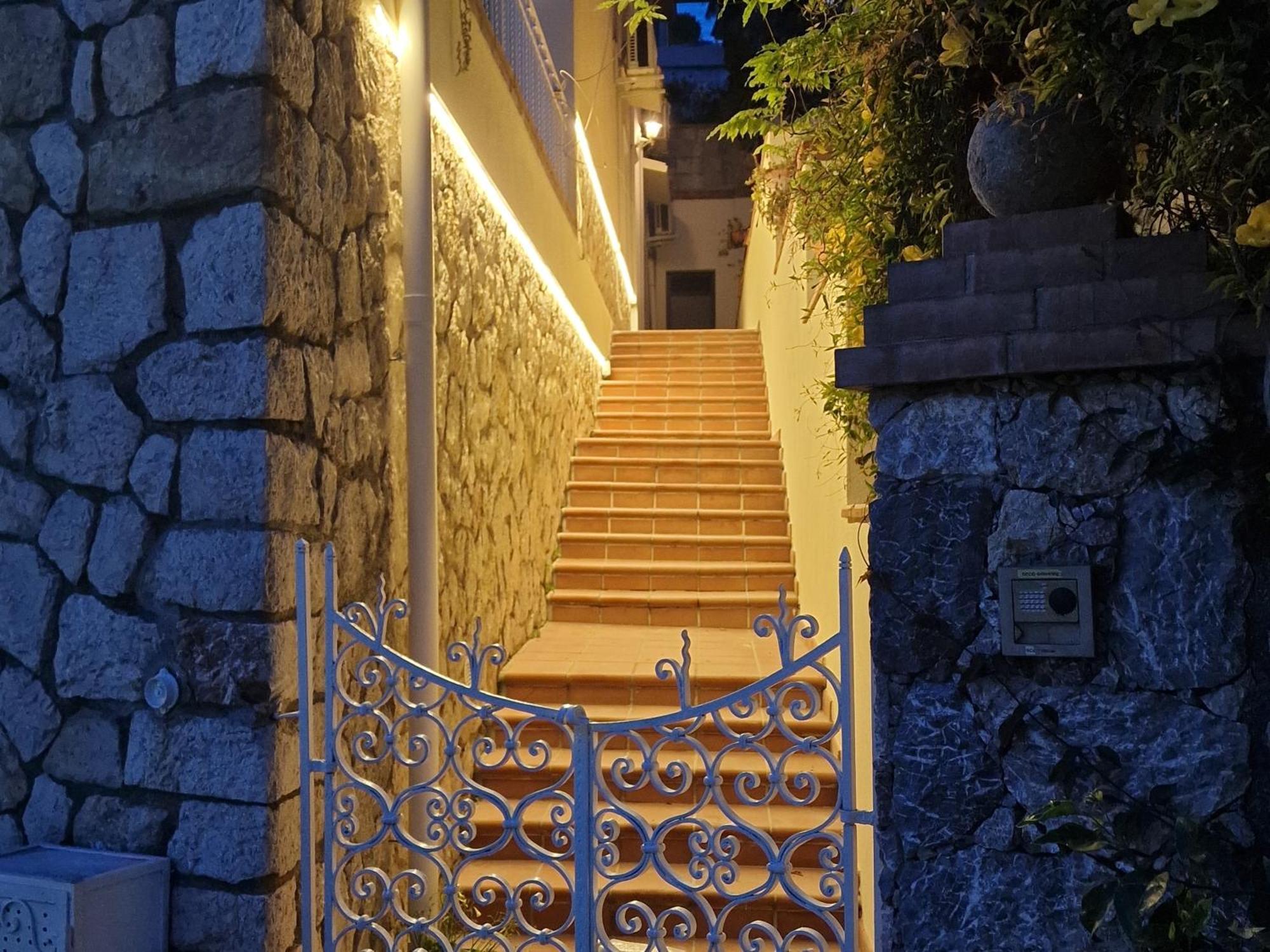 Donna Rosa - Your Home In Ταορμίνα Εξωτερικό φωτογραφία